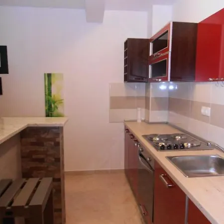 One Bedroom At 300 M Away From The With Furnished Terrace And Wifi Appartamento