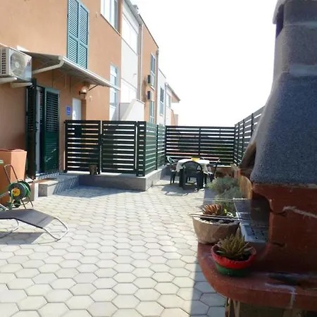 One Bedroom At 300 M Away From The With Furnished Terrace And Wifi Apartment Nin